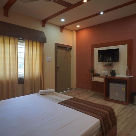 Banabithi Resort Bhangar Exterior photo