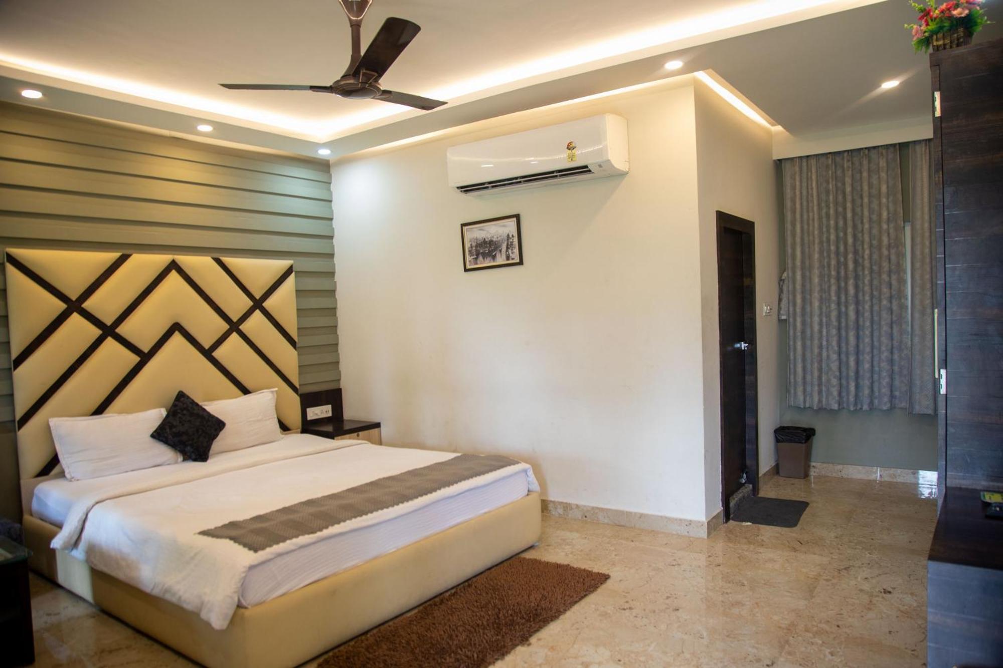 Banabithi Resort Bhangar Exterior photo