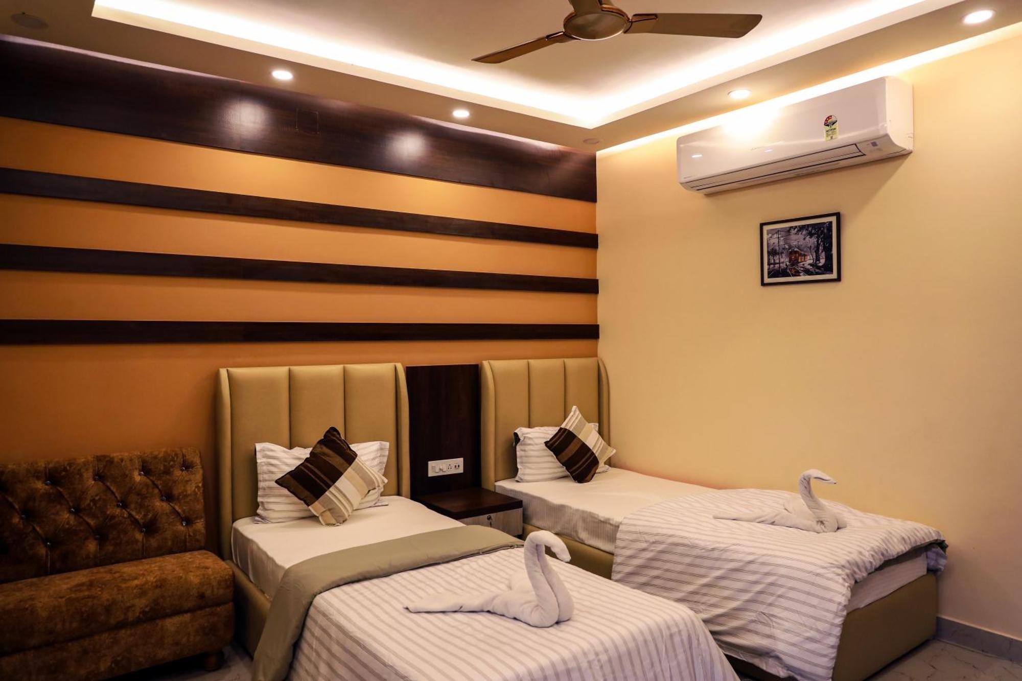 Banabithi Resort Bhangar Exterior photo